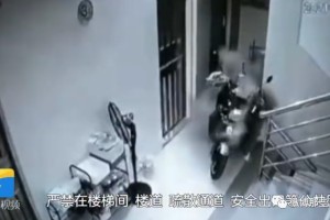 13, 法甲金靴争夺战三球员同进两球  