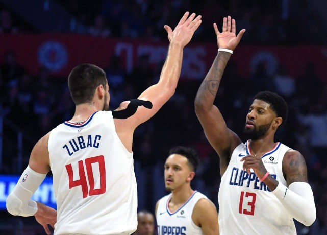  特雷杨42分破纪录，老鹰加时胜黄蜂  