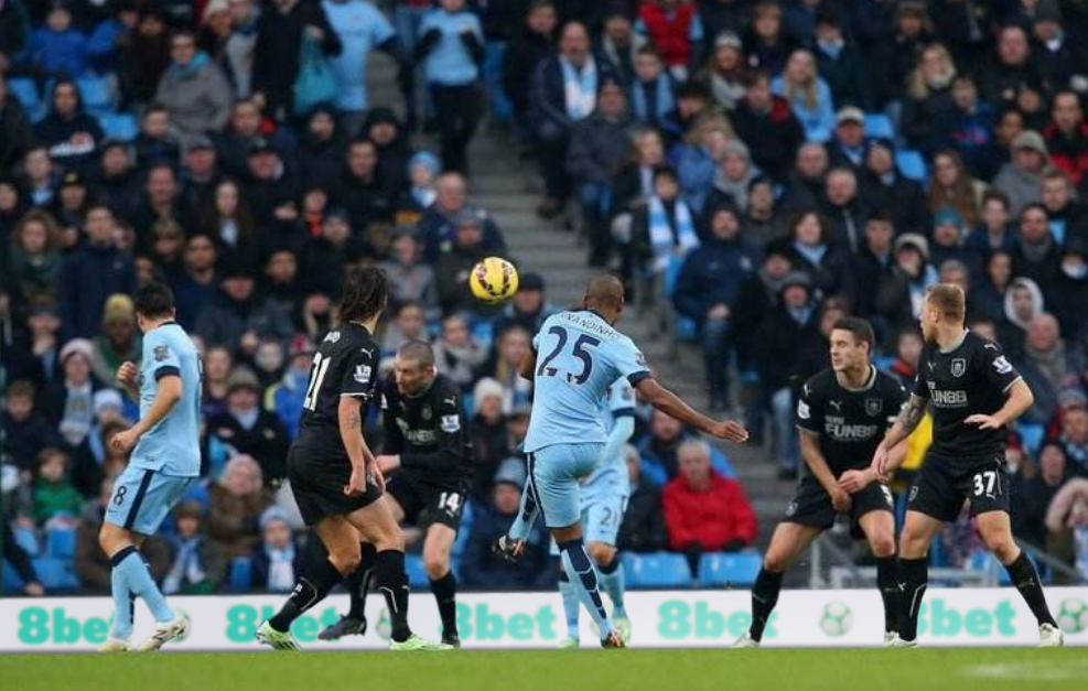  罗德里精准调度曼城控场完胜伯恩利显冠军底蕴